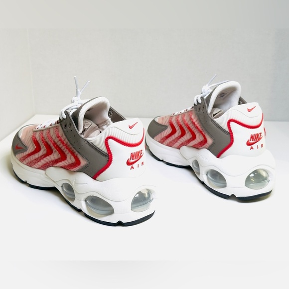 Men’s Nike Air Max TW DQ3984 002 size 10.5 bone/Red Clay-Olive Grey color NEW! - Picture 10 of 16